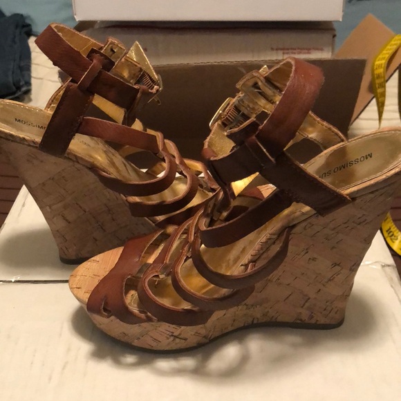 Mossimo Supply Co brown cork wedges - Picture 4 of 4